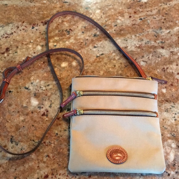 Dooney & Bourke Handbags - Dooney & Bourke bag